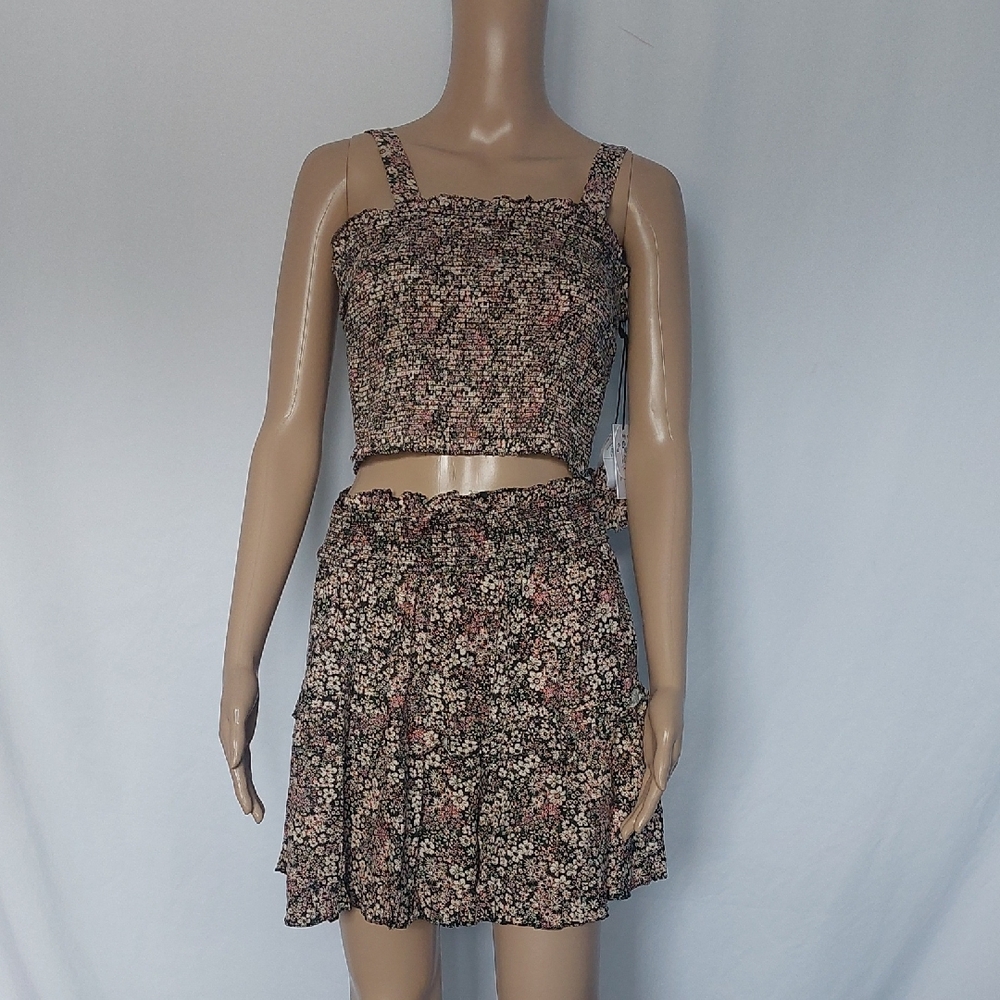 Black and Tan Skater Mini Skirt with Smocked Womens‎ Two-Piece Set Size M